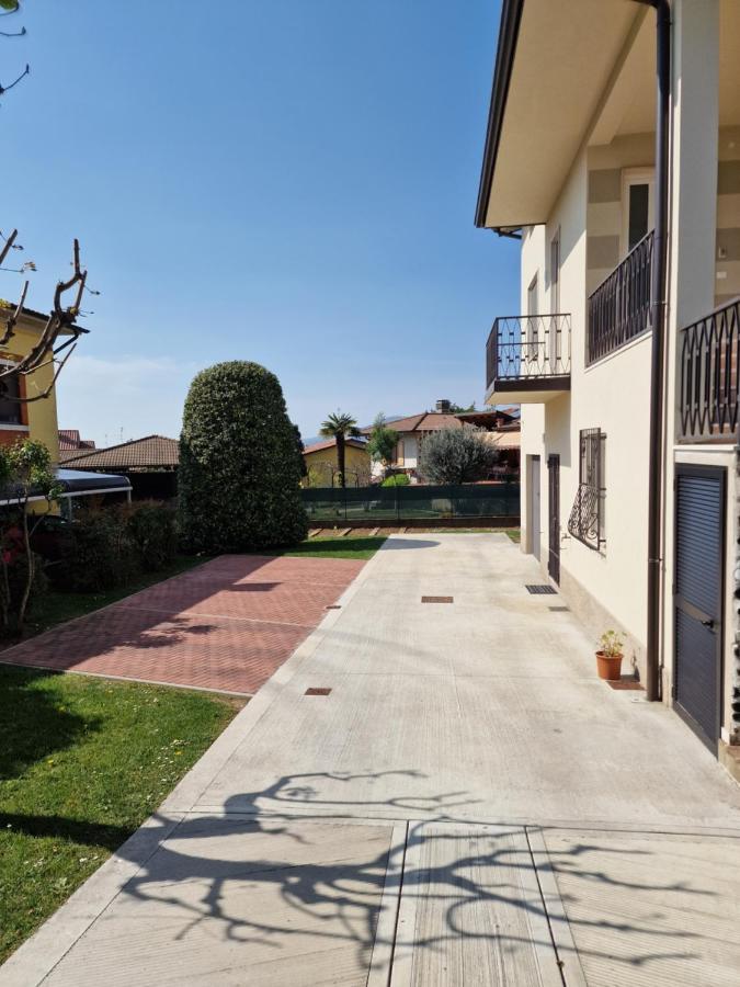 B&B A Due Passi Dal Lago Adro Exterior photo
